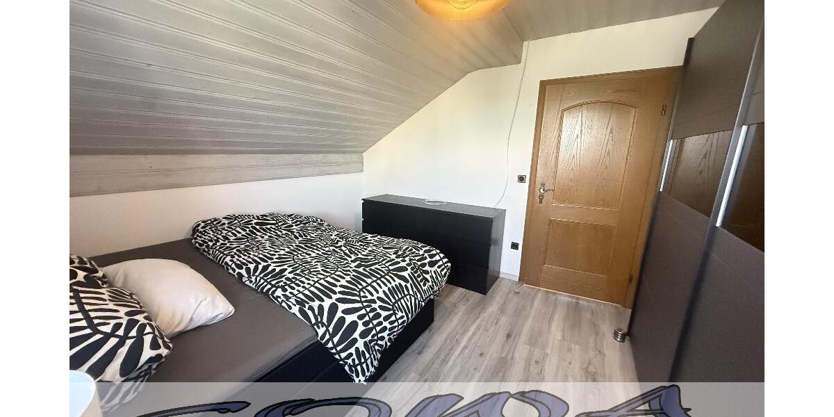 Charmante Dachgeschosswohnung mit Balkon, Garten & Garage in Königsmoos - Ein Objekt von Ihrem Immobilienpartner SOWA Immobilien und Finanzen - 3- Königsmoos Untermaxfeld | Angebot:26785917