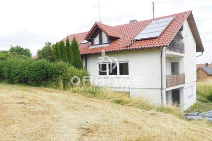 ** Attraktive Entwicklungsimmobilie: Zweifamilienhaus mit ca. 5.987 qm Bauland in Ortsrandlage** 1 zimmer