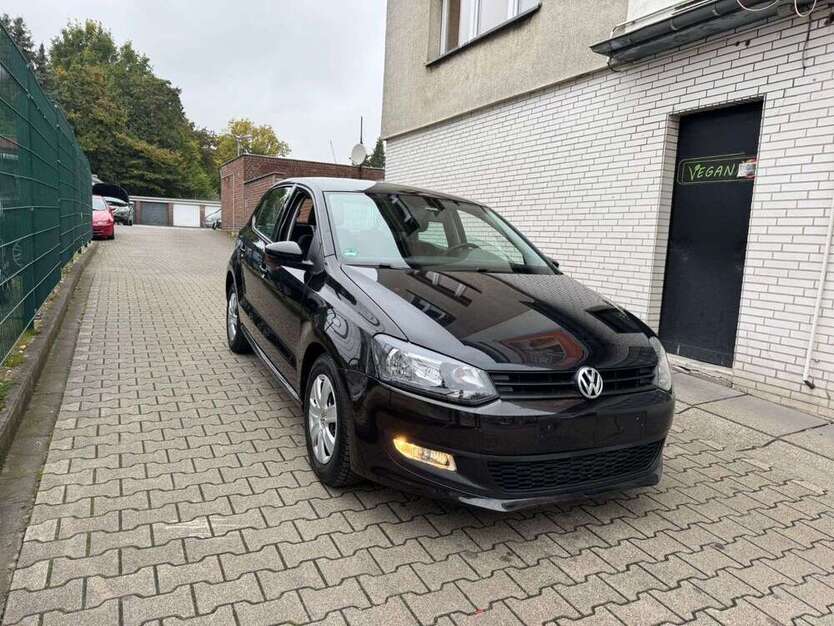 VW Polo 99.000 km 5.500 € Essen 45143