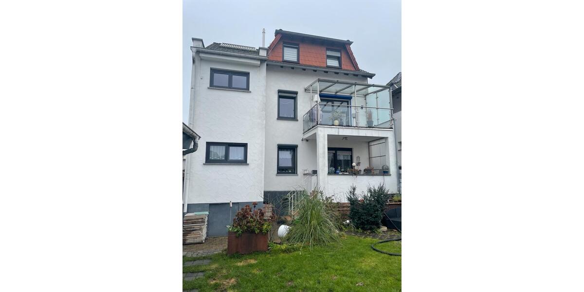 Einfamilienhaus Homburg - 8 Zimmer, 220 m&sup2;, 450.000&euro; | Angebot:26902380