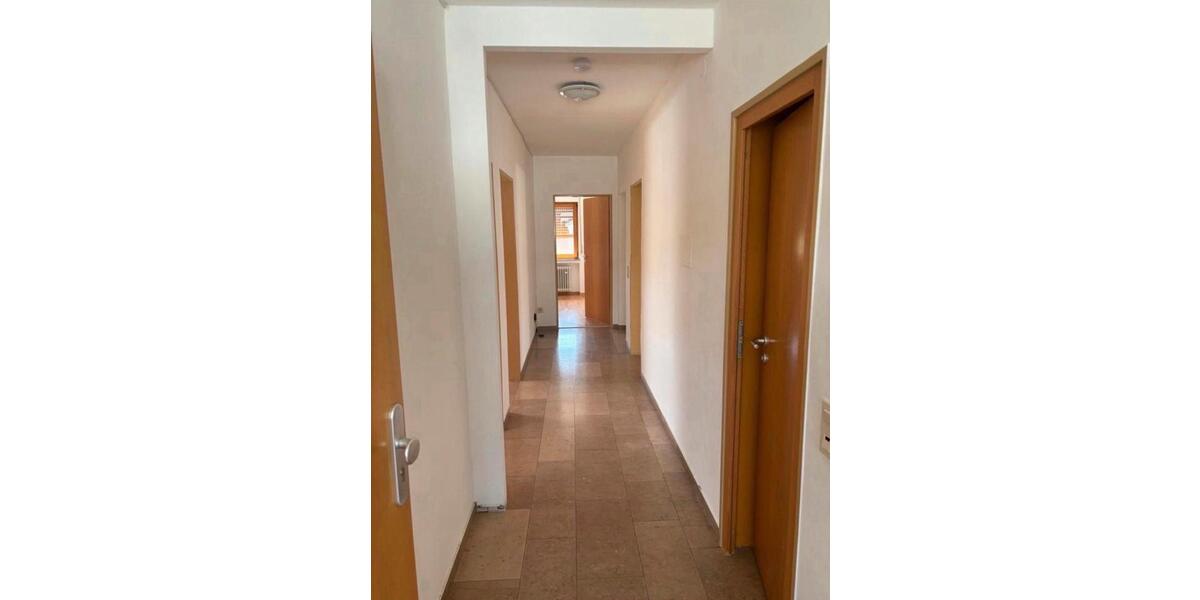 Dachgeschoßwohnung Wittlich - 5 Zimmer, 84 m&sup2;, 700&euro; | Angebot:26567143