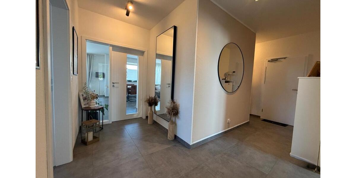 Etagenwohnung Garrel - 5 Zimmer, 123 m&sup2;, 1.200&euro; | Angebot:26412407