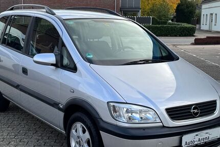 Opel Zafira 157.000 km 2.499 € Stadland 26935