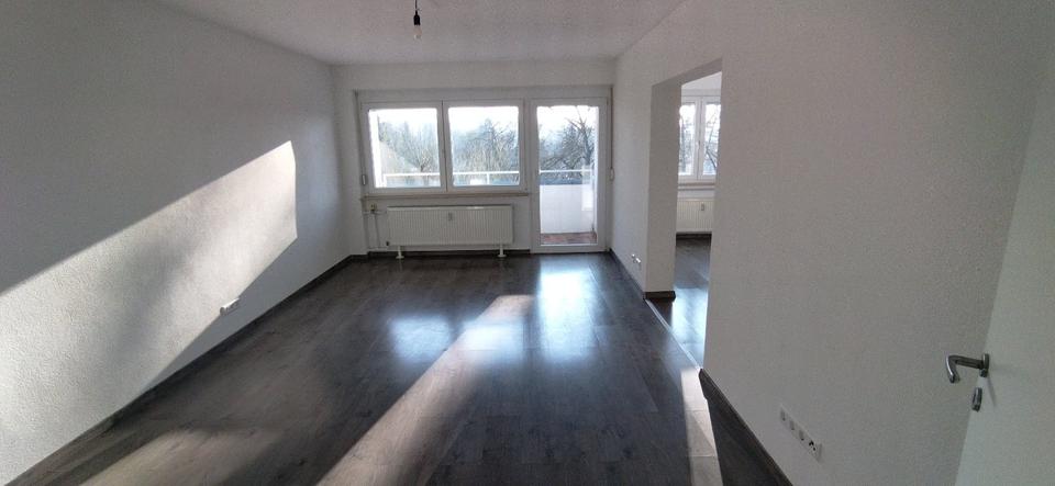 Renovierte 3,5-Zi-Wohnung mit EBK, Balkon, nahe Stadtmitte 3 zimmer