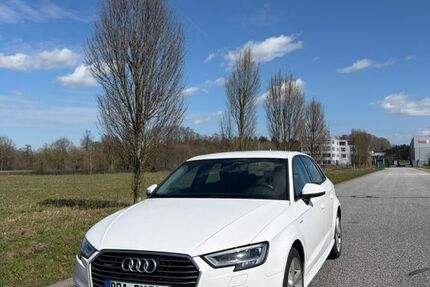 Audi A3 128.000 km 15.500 &euro; Jade 26349