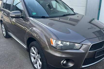 Mitsubishi Outlander 235.000 km 4.600 &euro; Aalen-Essingen 73457