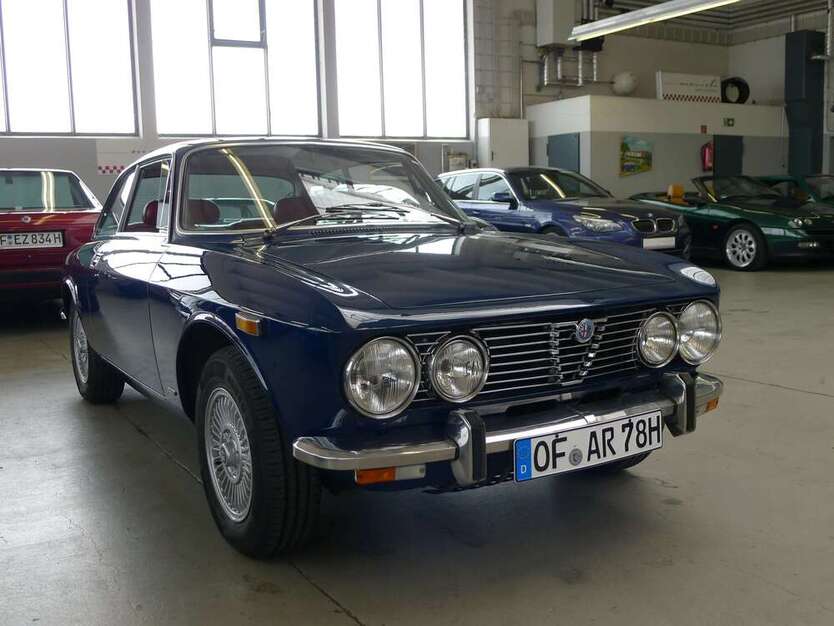 Alfa Romeo GTV 71.712 km 49.950 € Frankfurt am Main 60388