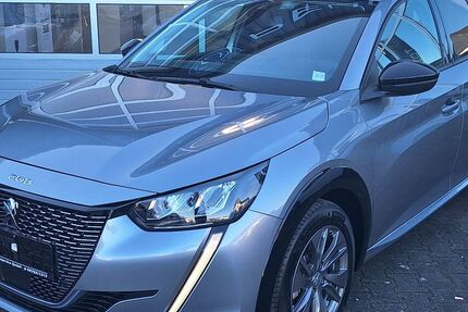 Peugeot e-208 17.308 km 19.990 &euro; Kastellaun 56288