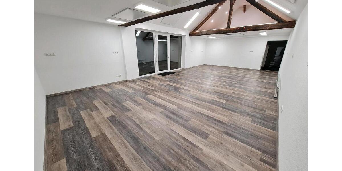 GewerbeflächeBüroPraxis mit 96m² extra Lagerfläche zimmer