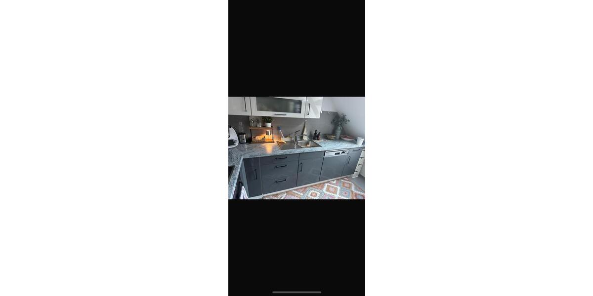 Dachgeschoßwohnung Überlingen - 3.5 Zimmer, 100 m&sup2;, 1.250&euro; | Angebot:25408322