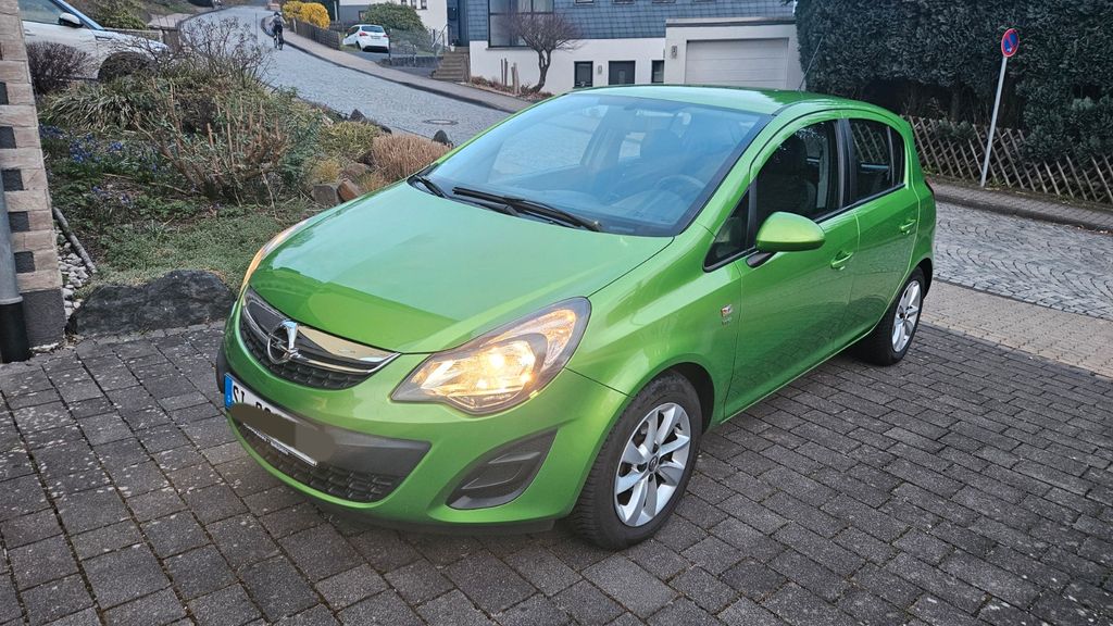 Opel Corsa 83.400 km 5.200 &euro; Siegen 57074