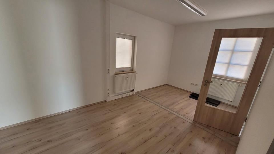 Erdgeschoßwohnung Bad Windsheim - 2 Zimmer, 64 m&sup2;, 600&euro; | Angebot:26279403