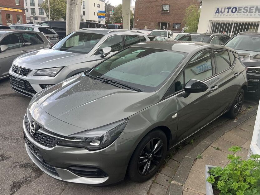 Opel Astra 92.000 km 11.900 € Neuss 41468