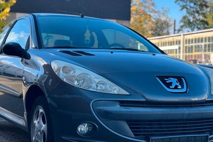 Peugeot 206 144.000 km 950 &euro; Düren 52349