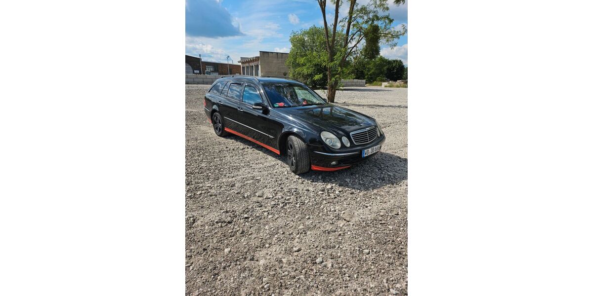 Mercedes-Benz E 220 512.142 km 2.350 &euro; Zahna-Elster 06895