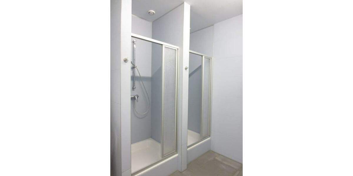 Voll ausgestattete Lager- und Produnktionshalle in Großenhain, unweit der A13! zimmer