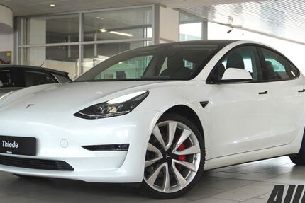 Tesla Model 3 60.550 km 30.940 &euro; Schöningen 38364