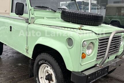 Land Rover Defender 152.018 km 20.900 &euro; Wetzlar 35579