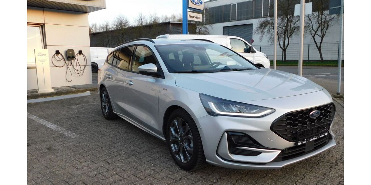 Ford Focus 7.800 km 23.980 &euro; Selm 59379