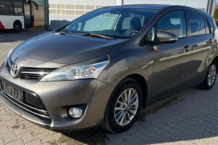 Toyota Verso 256.000 km 4.990 &euro; Eschweiler 52249