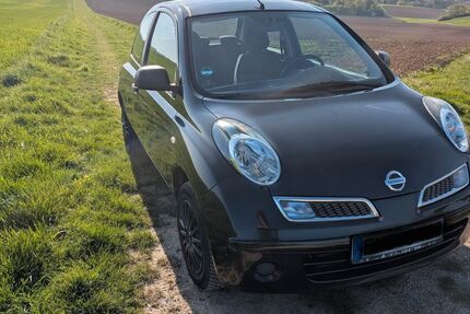 Nissan Micra 275.000 km 1.150 &euro; Buch 56357