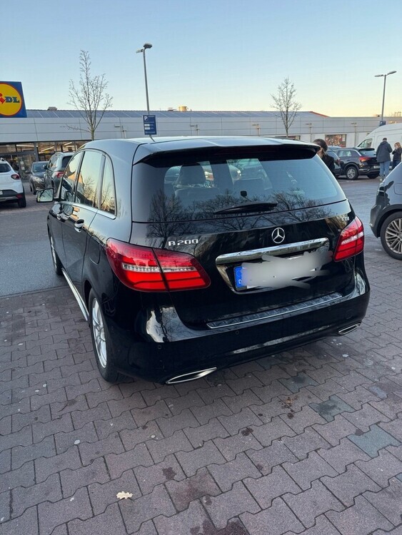 B 200