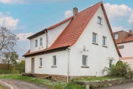 Haus Bad Königshofen im Grabfeld - 8 Zimmer, 196 m&sup2;, 130.000&euro; | Angebot:24979773
