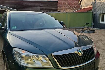 Skoda Octavia 242.785 km 3.999 &euro; Ohrdruf OT Crawinkel 99885