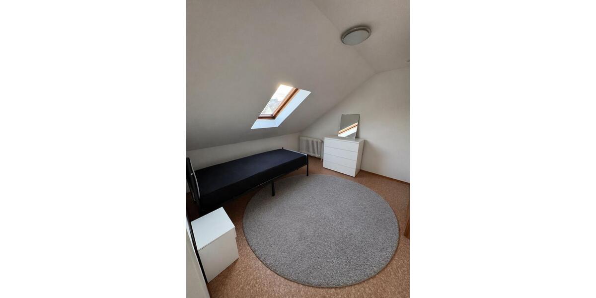 Dachgeschoßwohnung Bühl - 2 Zimmer, 58 m&sup2;, 680&euro; | Angebot:26293144
