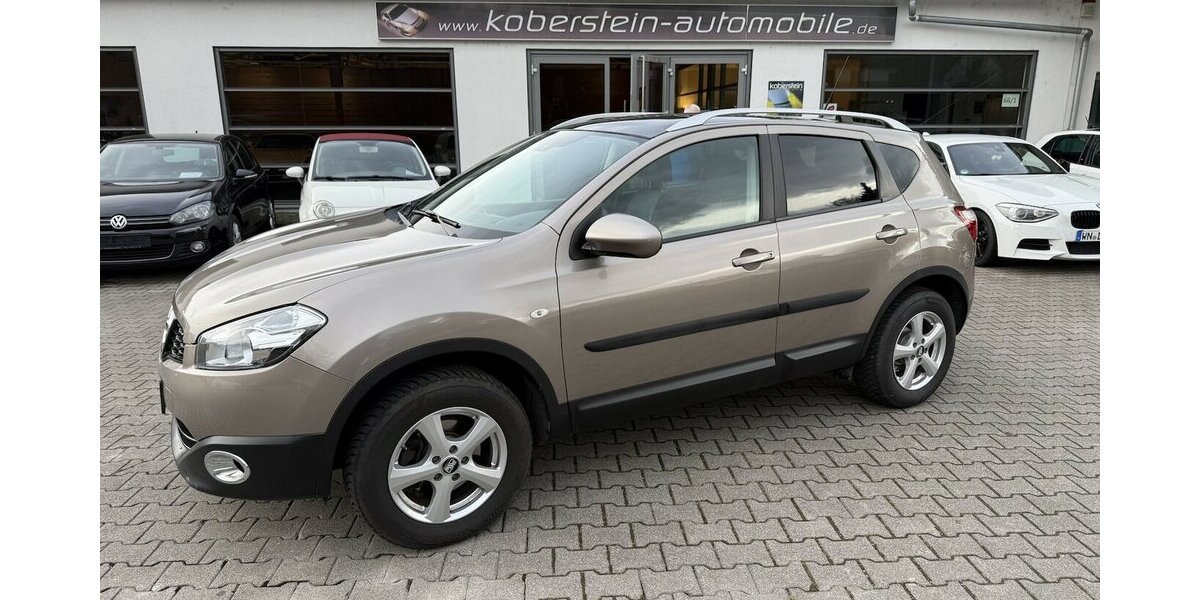 Nissan Qashqai *1.Hand,Panorama,Navi,Automatik,unfallfr 133.000 km 6.800 &euro; Schorndorf 73614