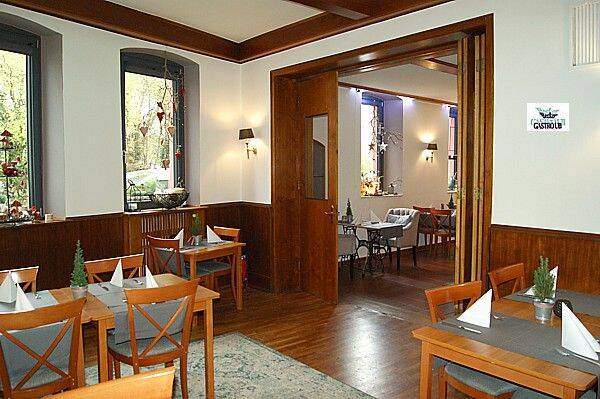 Zum Pachten ist ein Hotel in Innenstadtlage von BAYERN und rechtzeitig zum Start in die kommende Sommersaison: zimmer