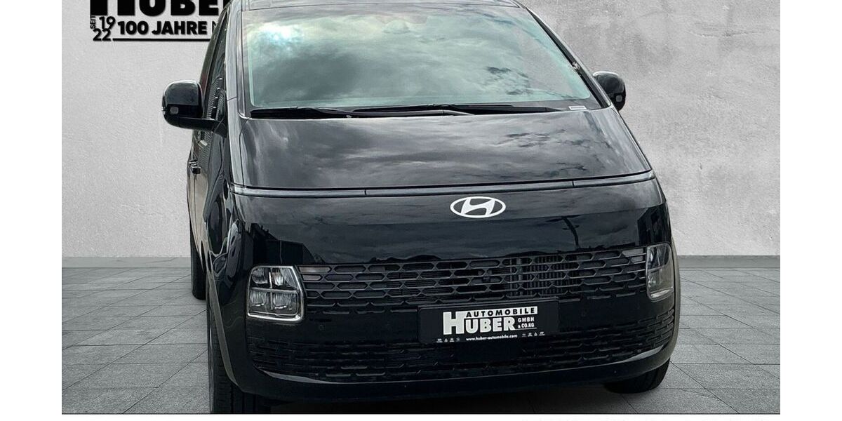 Hyundai STARIA 1.900 km 51.890 &euro; Pocking 94060