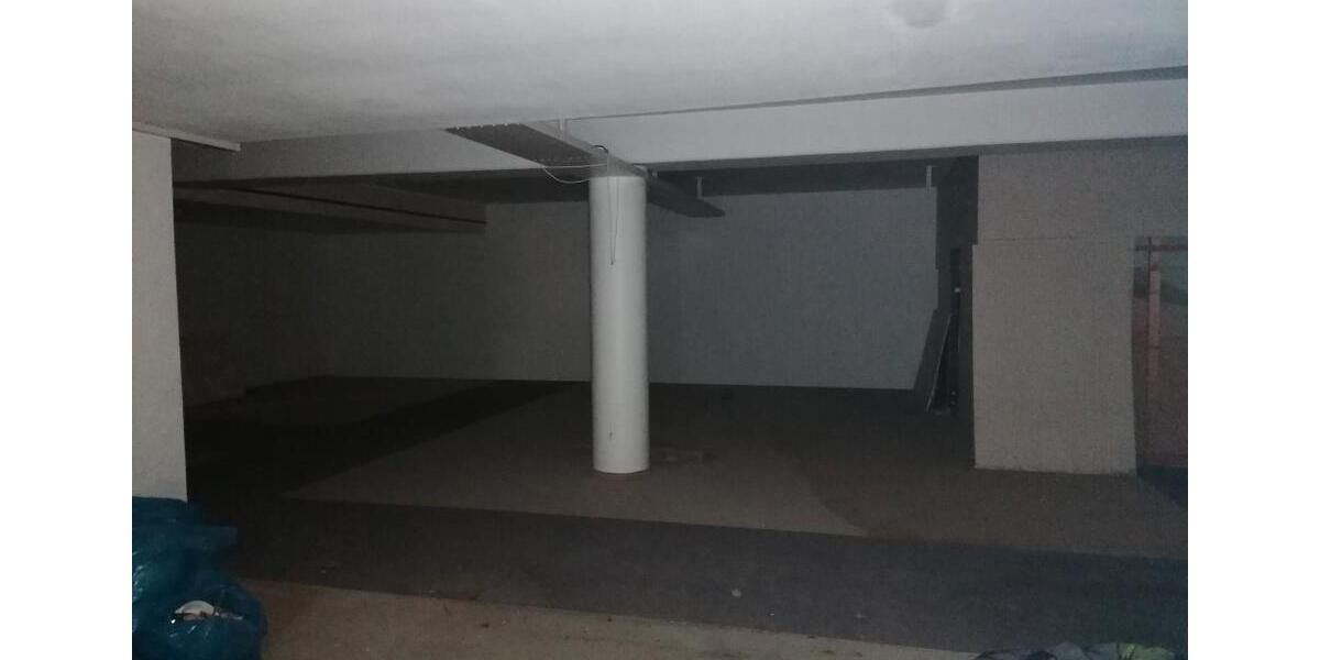 Großzügige Büro und Ausstellfläche in zentraler Lage von Marsberg zimmer