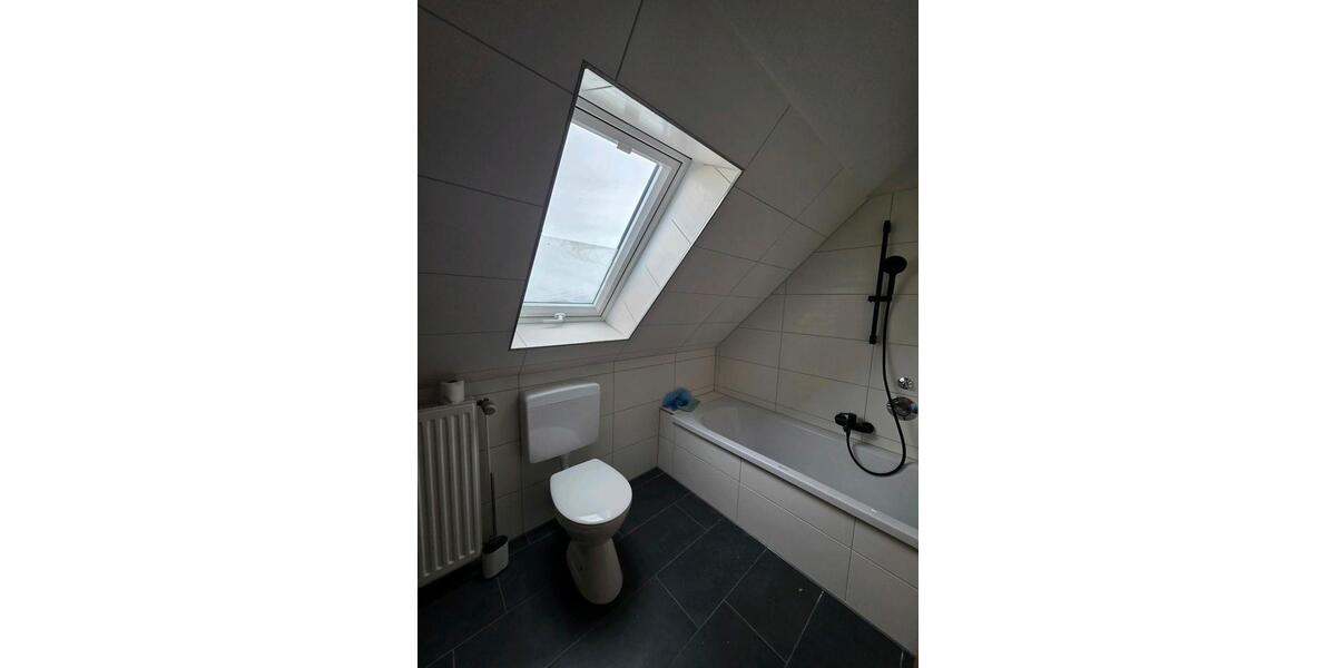 Dachgeschoßwohnung Wurster Nordseeküste - 3 Zimmer, 82 m&sup2;, 800&euro; | Angebot:25418763