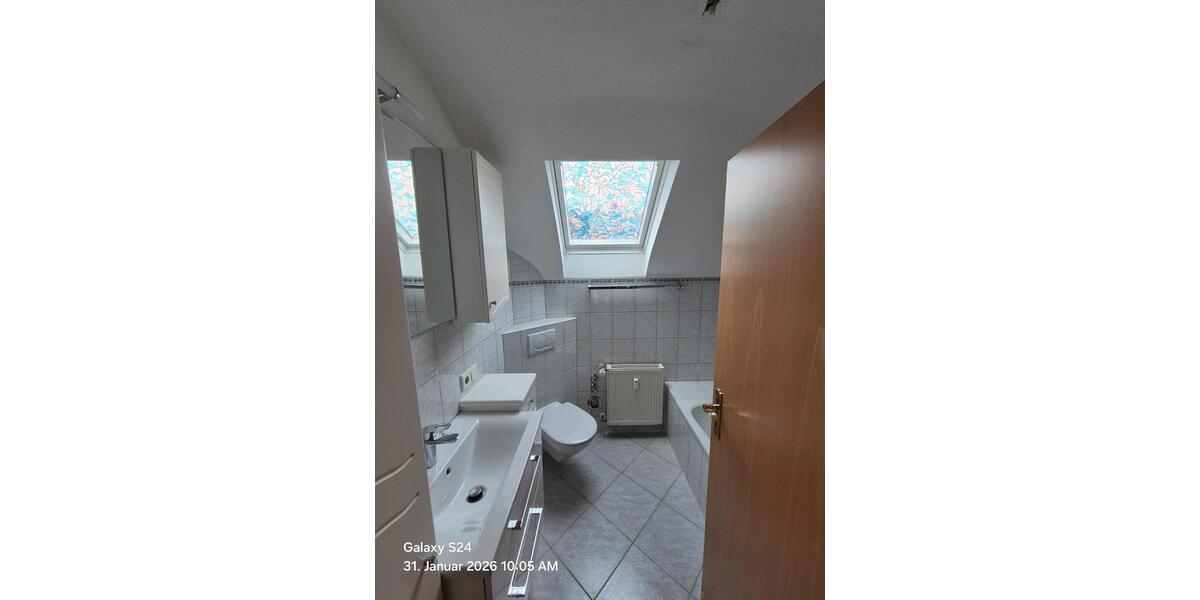 Etagenwohnung Heusenstamm - 3 Zimmer, 80 m&sup2;, 1.150&euro; | Angebot:24984357