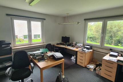 Büro- Werkstatt-Gebäude zimmer