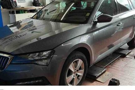 Skoda Superb 145.609 km 18.890 € Bernsdorf 09337