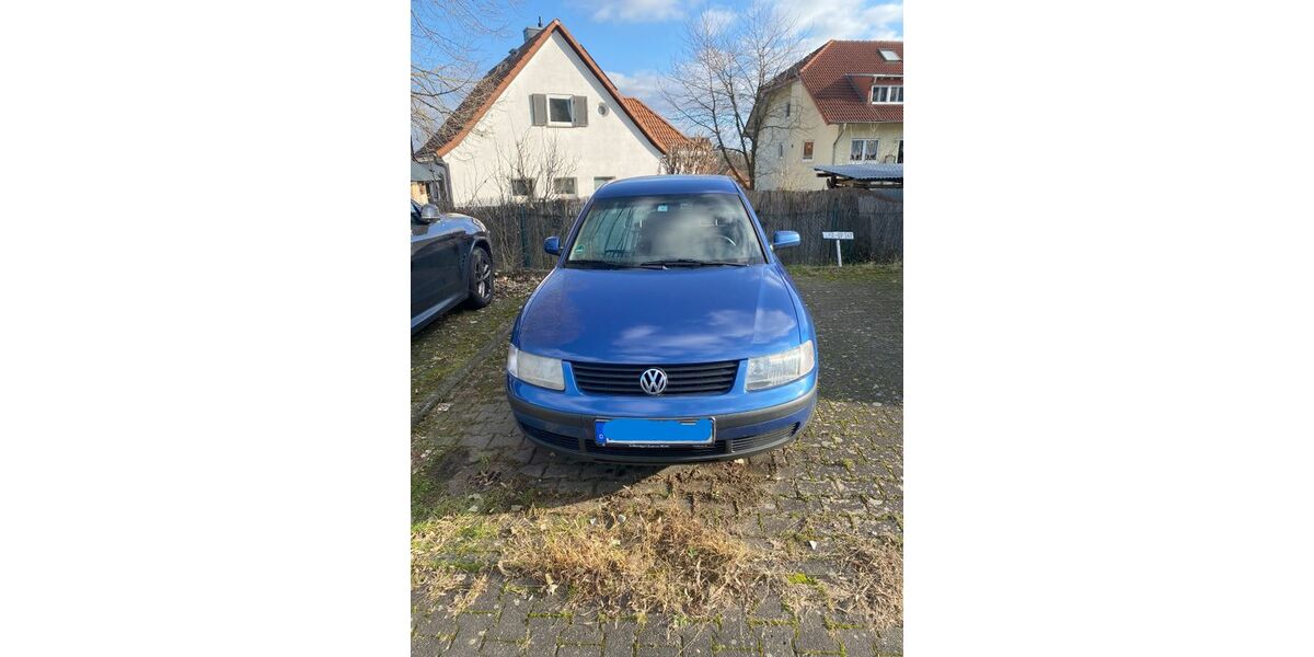 VW Passat 332.037 km 999 &euro; Mainz 55130