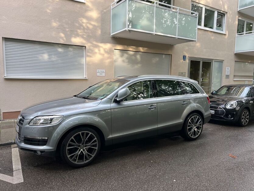 Audi Q7 95.000 km 22.999 € München 80538
