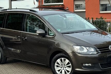 VW Sharan 115.033 km 27.000 € Frankfurt am Main 65933