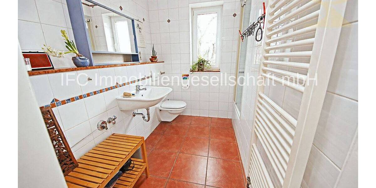 Etagenwohnung Dessau-Roßlau Siedlung - 4 Zimmer, 110 m&sup2;, 192.000&euro; | Angebot:26807340