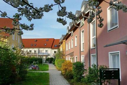 Wohnung Schwandorf - 3 Zimmer, 75 m&sup2;, 660&euro; | Angebot:26897012