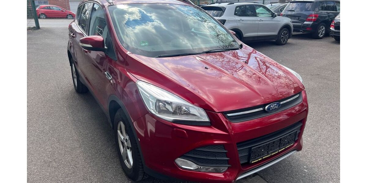 Ford Kuga 70.000 km 8.499 &euro; Recklinghausen 45663