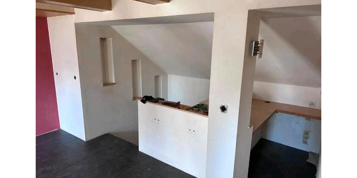 Einfamilienhaus Dorfhain - 8 Zimmer, 180 m&sup2;, 128.000&euro; | Angebot:26963032