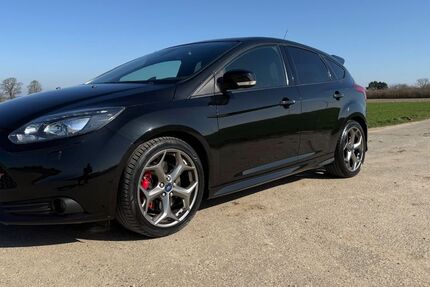Ford Focus 138.000 km 9.300 &euro; Nörvenich 52388