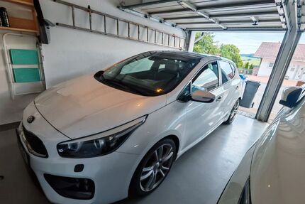 Kia ceed / Ceed 114.000 km 9.000 &euro; Prittriching 86931