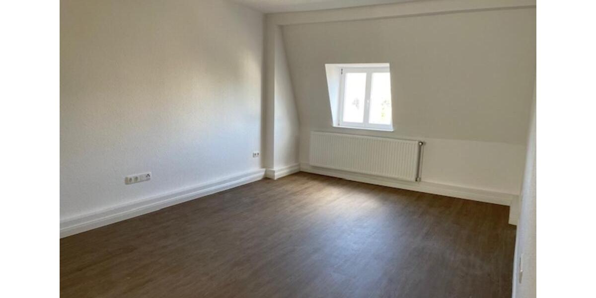 Dachgeschoßwohnung Anklam - 4 Zimmer, 95 m&sup2;, 760&euro; | Angebot:25255851