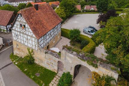 Prestige Immobilie für Kanzlei oder Büro zimmer