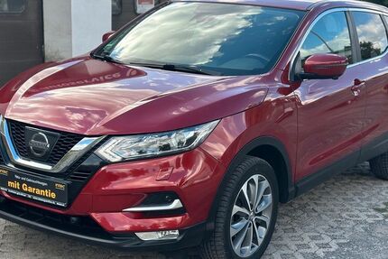 Nissan Qashqai 101.412 km 9.989 &euro; Schönefeld 12529