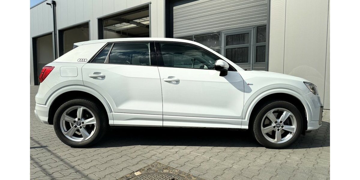 Audi Q2 35 TDI Sport / S Line / KeylessGO / AHK 55.000 km 25.180 &euro; Mönchengladbach 41066